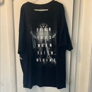 NWT Short Sleeve Tee with Bold Graphic